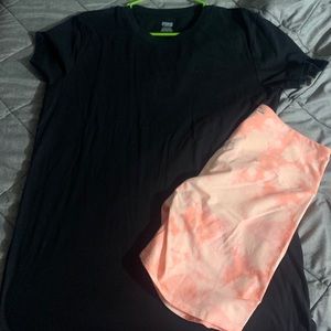 Victoria secret Pink outfit.